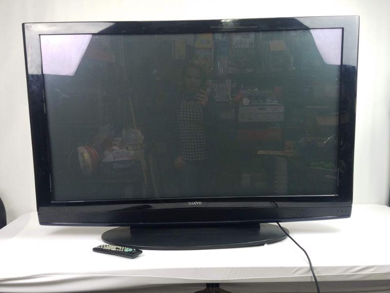 Sanyo 50" Flat Screen TV with Remote. Tested, Works