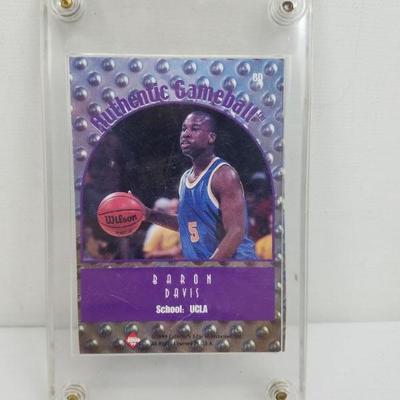Baron Davis Basketball Card w/ Acrylic Cover 1999