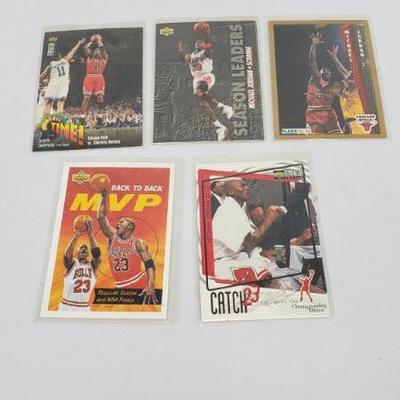 Lot #8: 5 Michael Jordan NBA Cards