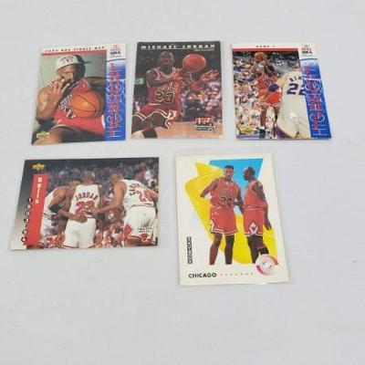 Lot #9: 5 Michael Jordan NBA Cards