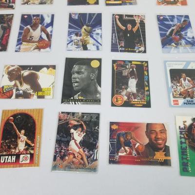 37 Rookie/College Basketball Cards