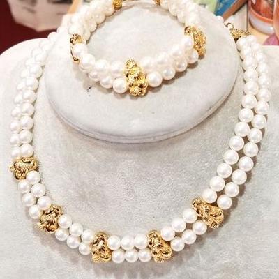 Vintage necklace set