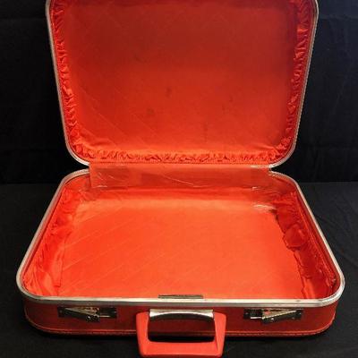 LOT  95 Vintage Red Vinyl Suit Case 