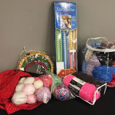 SUPER Yarn lot with the nifty knitter 