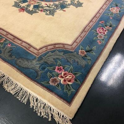 Ivory and dusty blue Rug 7'6