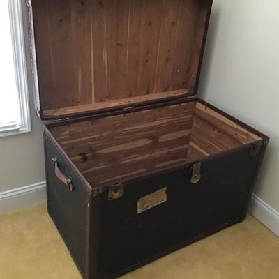 A Unique Cedar Lined Trunk-Pick Up Only
