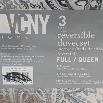 VCNY Home Paisley Full/Queen Reversible Gray Duvet Set - New