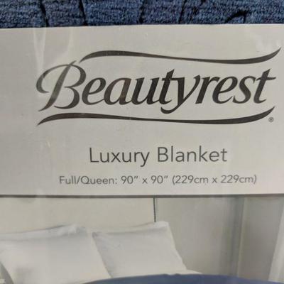 Beautyrest Luxury Navy Full/Queen Blanket - New