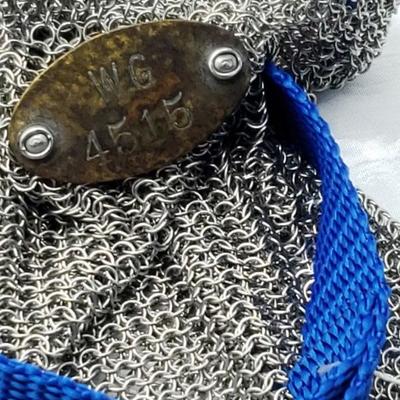 Metal mesh gloves