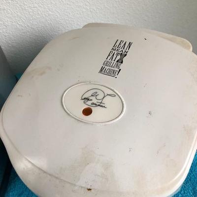 122:  Toaster, Mini Crock, Foreman Grill, Electric Knife, Hand Mixer