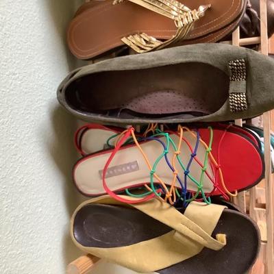 103: Womans Shoes Sizes 8 and 8-1/2