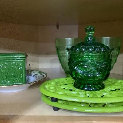 213: Assorted dishes in the cupboard