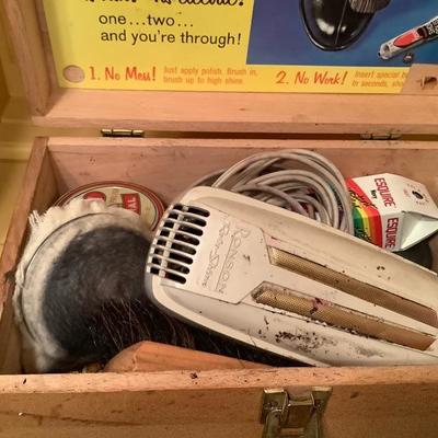208: Antique Ronson Shoe Shine Kit 