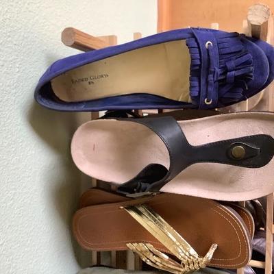 103: Womans Shoes Sizes 8 and 8-1/2