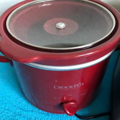 122:  Toaster, Mini Crock, Foreman Grill, Electric Knife, Hand Mixer