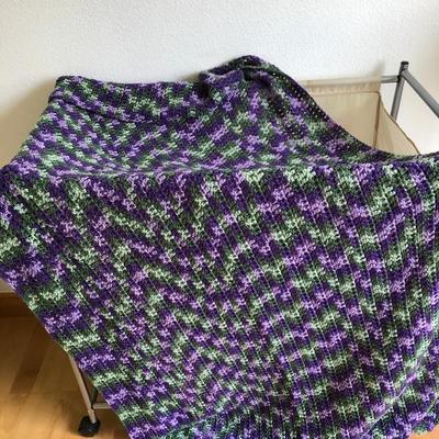095:  More Beautiful Crocheted Finished Blankets 