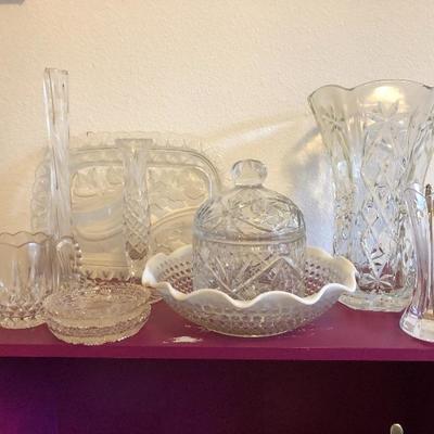 126:   Vintage Lit Crystal and Glass Collectibles 