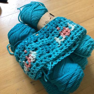 088:  Several Brands of Yarn