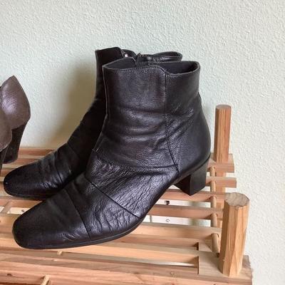 102: Womenâ€™s Shoes Sizes 8 to 8-1/2