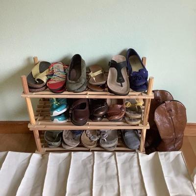 103: Womans Shoes Sizes 8 and 8-1/2