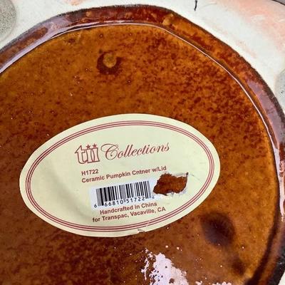 022:  Fall Decorations