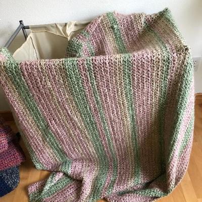 094:  More Finished Crocheted Blankets 