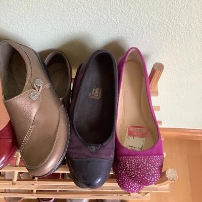 104: Womenâ€™s Shoes Sizes 8 and 8-1/2