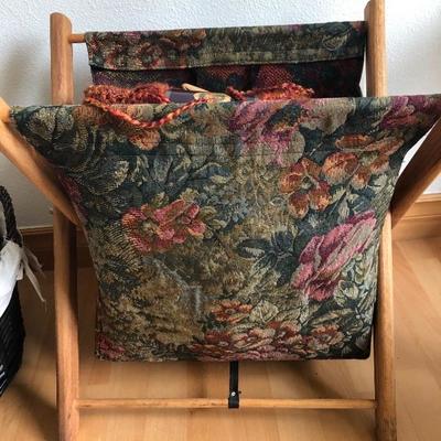 087:  Acrylic Yarn and Accesories
