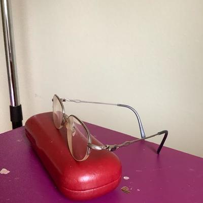 205: Variety of Eye Glasses