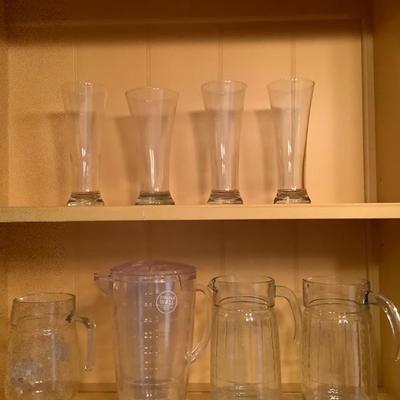 207: Assorted Glassware