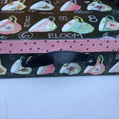 025:  Decorative Boxes