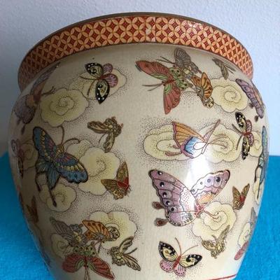 119: CloisonnÃ© Style Pot On Wood Stand With Silk Plant