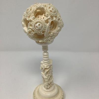 018:  An Assortment of Oriental Items
