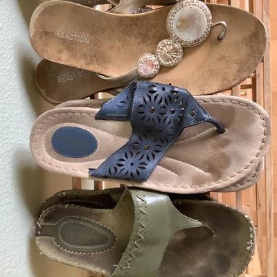 103: Womans Shoes Sizes 8 and 8-1/2