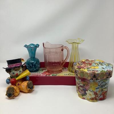 015:  Colorful knick knack Lot