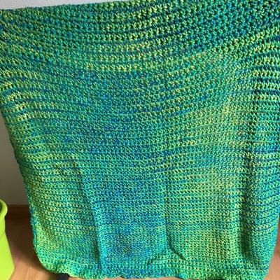095:  More Beautiful Crocheted Finished Blankets 