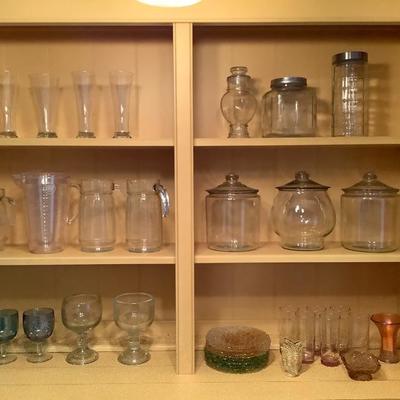 207: Assorted Glassware