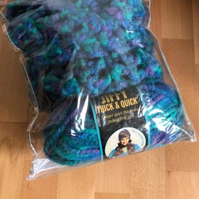 090:  Unfinished Knitting Projects With Yarn 