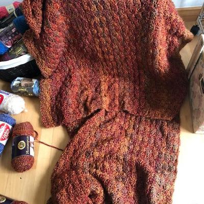 087:  Acrylic Yarn and Accesories