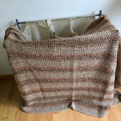 095:  More Beautiful Crocheted Finished Blankets 