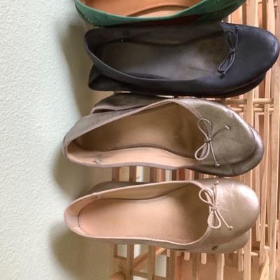 102: Womenâ€™s Shoes Sizes 8 to 8-1/2