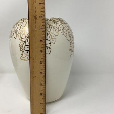 029:  Vanity Mirror,  Clar-est Vase, Glass Plate on Plate Stand