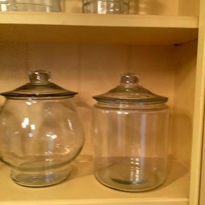 207: Assorted Glassware