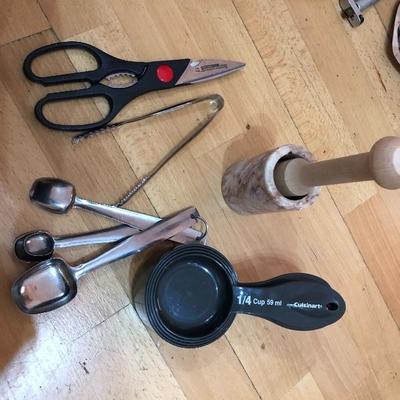 100:  Lots and Lots of Kitchen Utensils 
