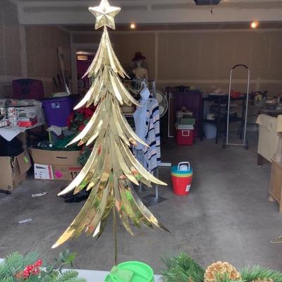 011:  Metal Christmas Tree and Birdhouse On Stand