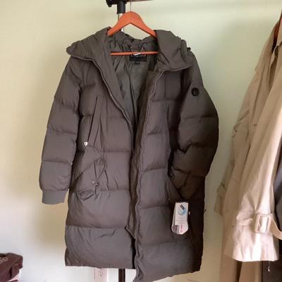 115: Womenâ€™s Winter Coats and Rain Coats