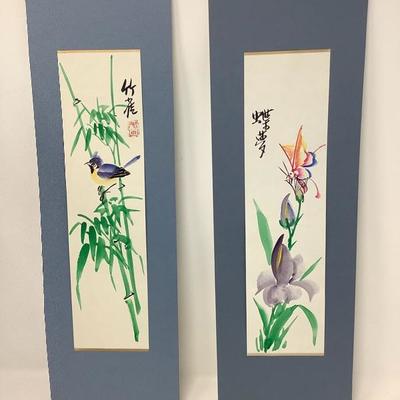 020: Oriental Round Rack and Watercolor Pictures