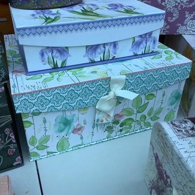025:  Decorative Boxes