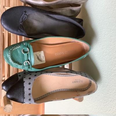 102: Womenâ€™s Shoes Sizes 8 to 8-1/2