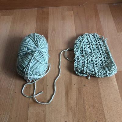 090:  Unfinished Knitting Projects With Yarn 